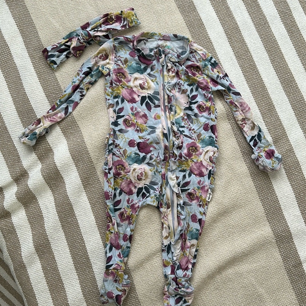 Gigi & Max ruffle butt footie onesie and bow floral print